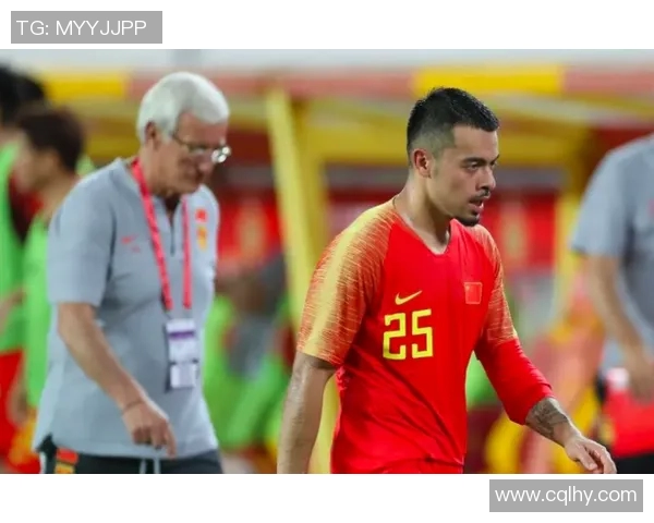 街头偶遇足球明星的奇妙瞬间与精彩故事分享