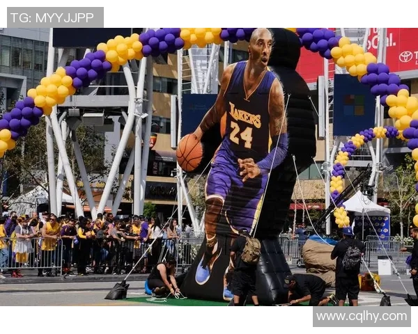 众足球明星齐聚悼念科比致敬传奇精神与不屈斗志