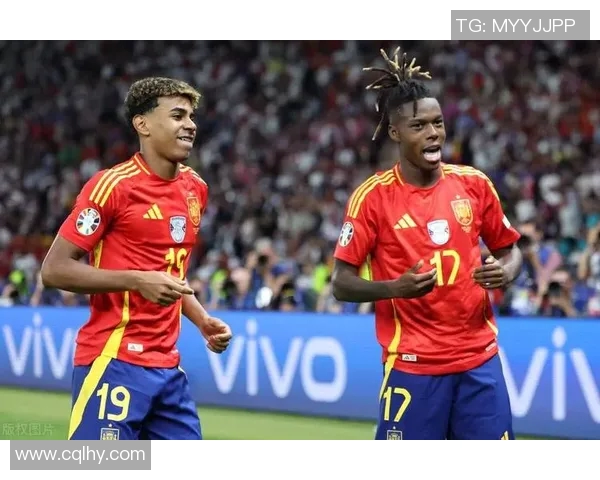 开场即进的足球明星们如何在比赛中创造辉煌瞬间