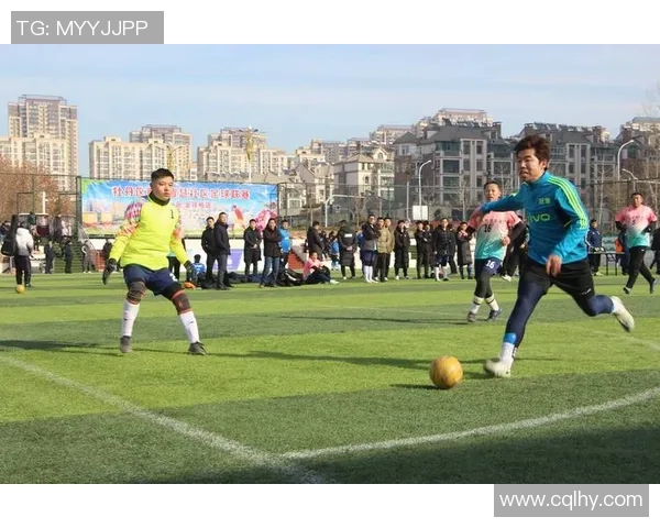 打比足球的魅力与策略解析：如何在生活中运用足球智慧提升个人竞争力